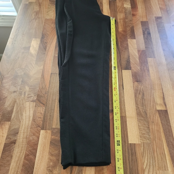 Akris Punto Straight Leg Cropped Tricotine Wool Ruffled Detail Pants Size 10 - Picture 12 of 14